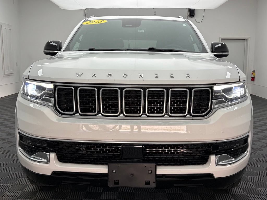 Used 2023 Jeep Wagoneer 4WD image 13