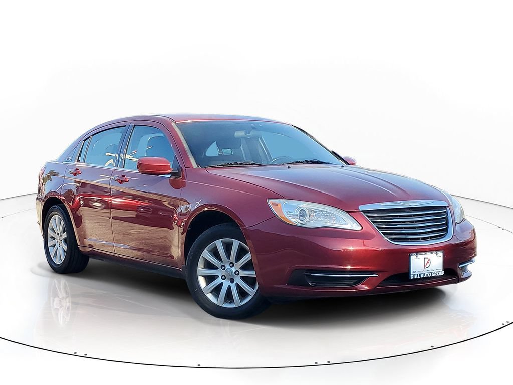 Used 2013 Chrysler 200 Touring FWD 360° Tour