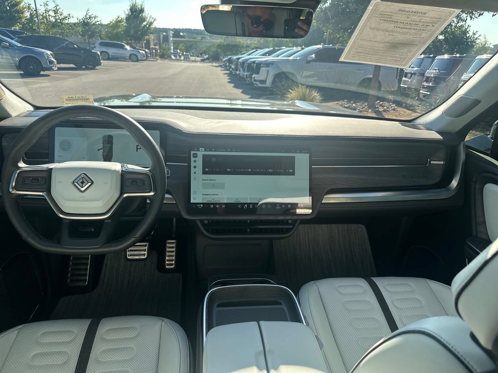 Used 2024 Rivian R1S Adventure AWD/4WD image 30