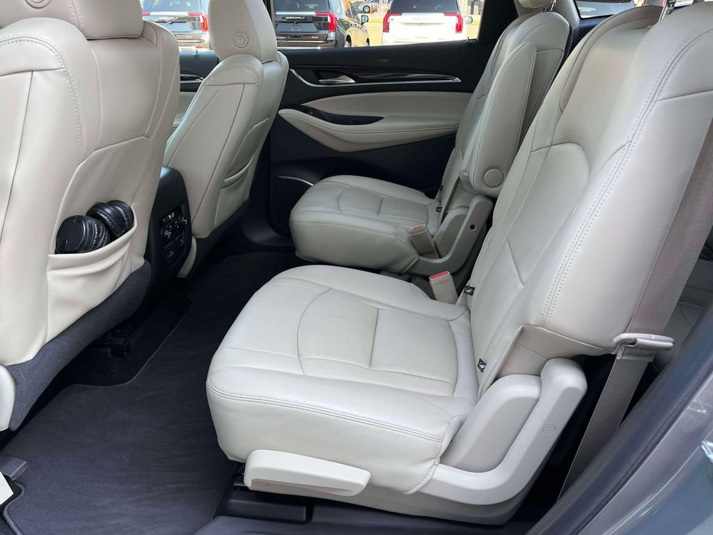 Certified 2018 Buick Enclave Premium w/ Experience Buick Package FWD image 16