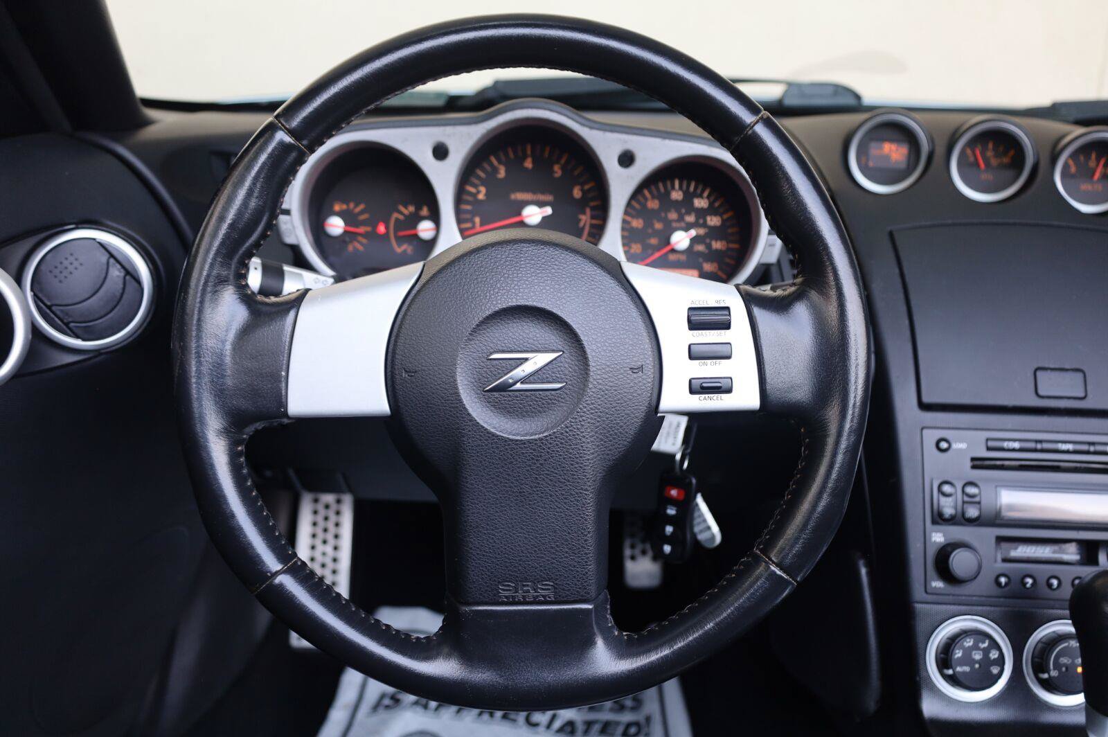 Used 2004 Nissan 350Z Touring RWD image 28