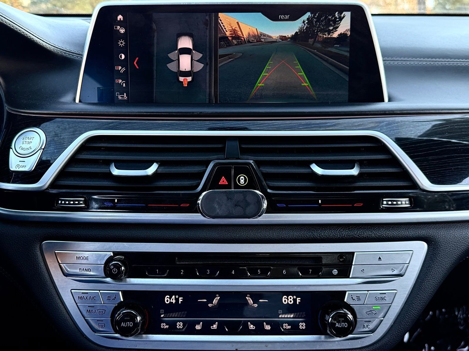 Used 2019 BMW 750i xDrive 750i xDrive w/ Executive Package image 29