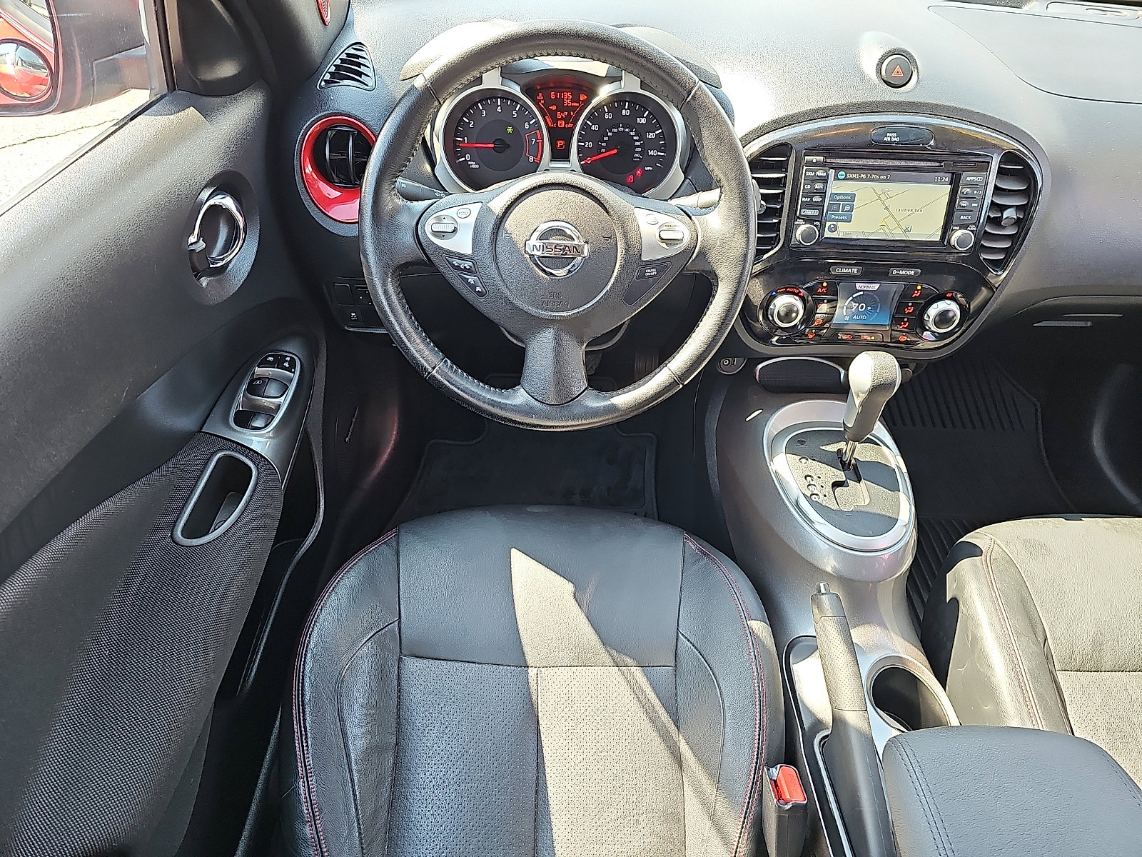 Used 2015 Nissan Juke SL image 11