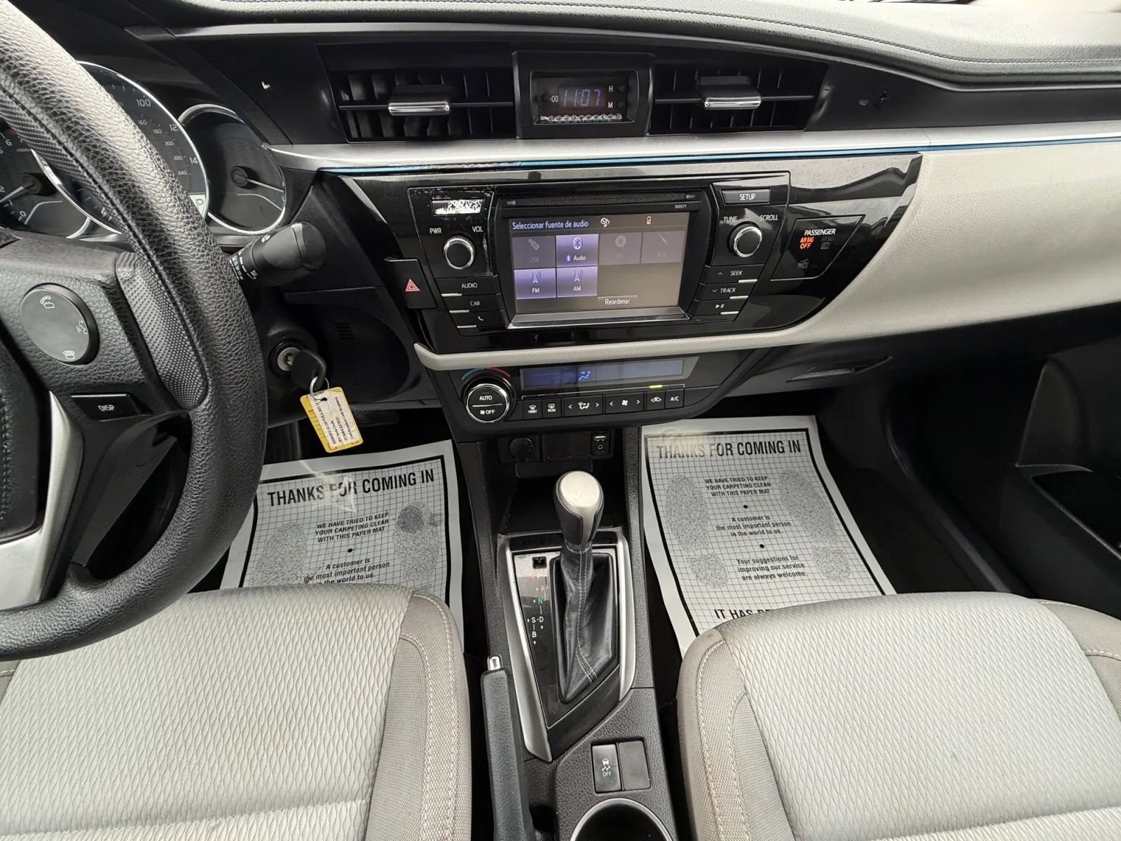 Used 2016 Toyota Corolla LE image 11