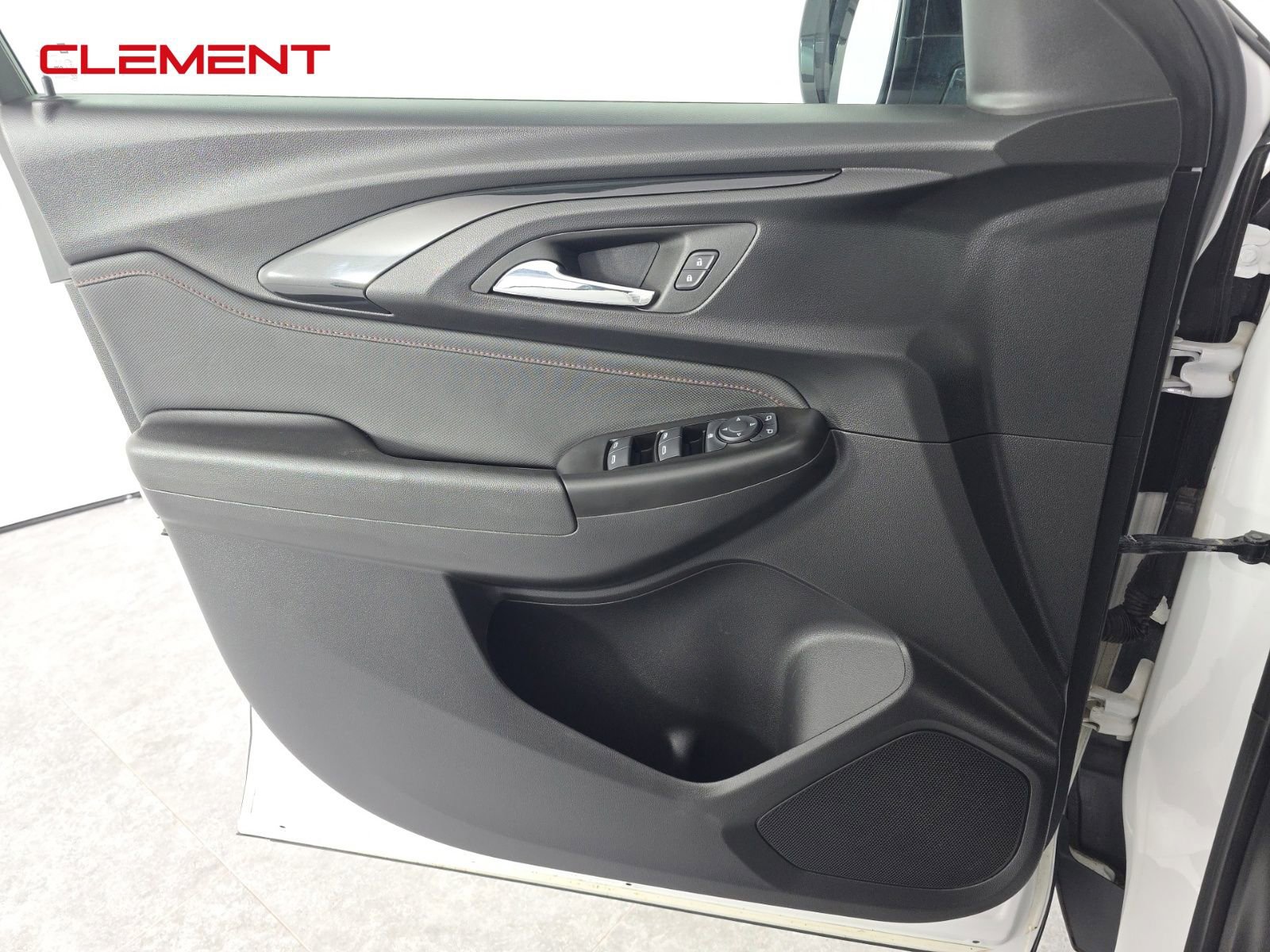 Used 2023 Chevrolet TrailBlazer RS w/ Convenience Package image 23