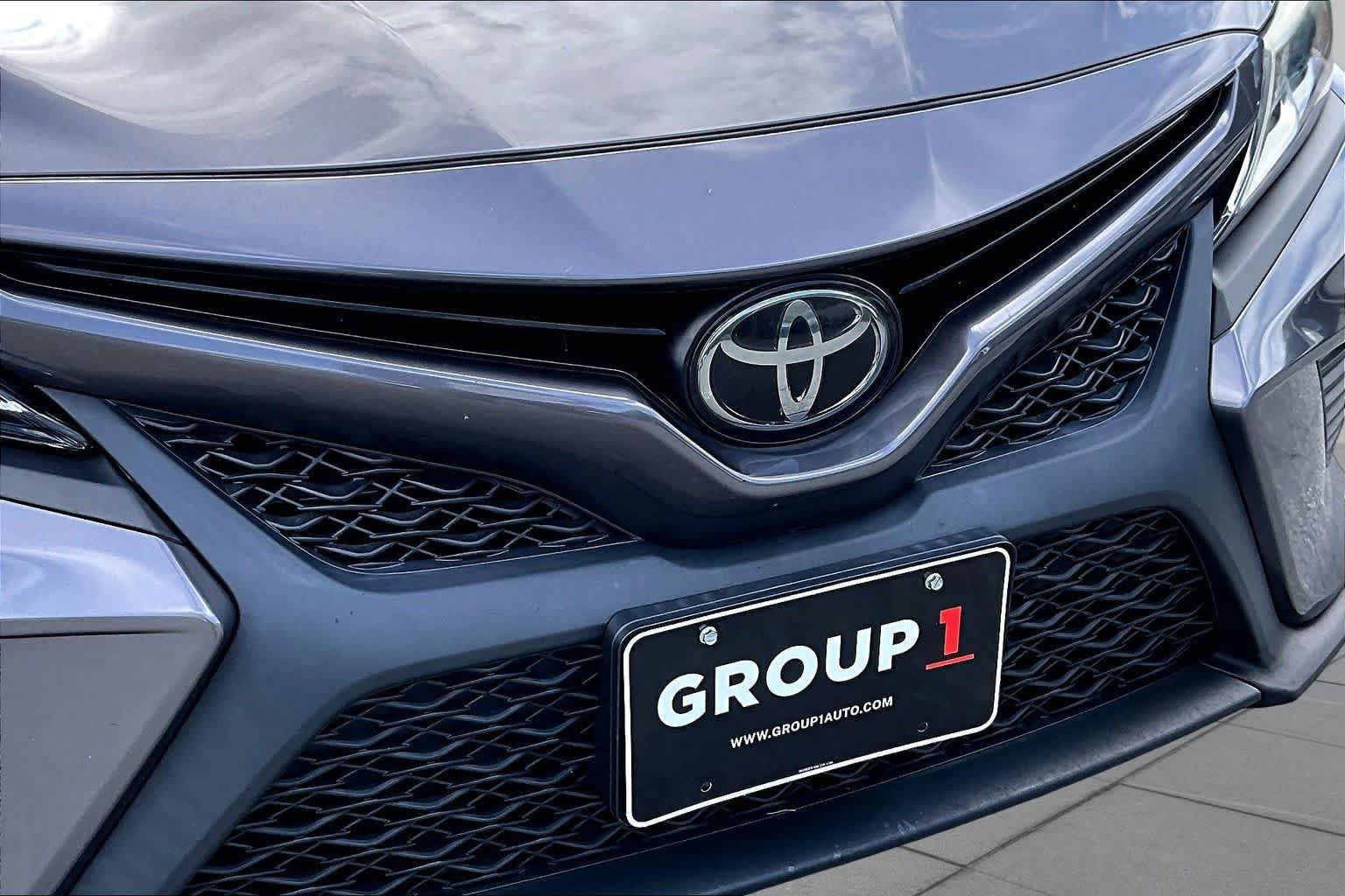 Used 2019 Toyota Camry SE FWD image 29