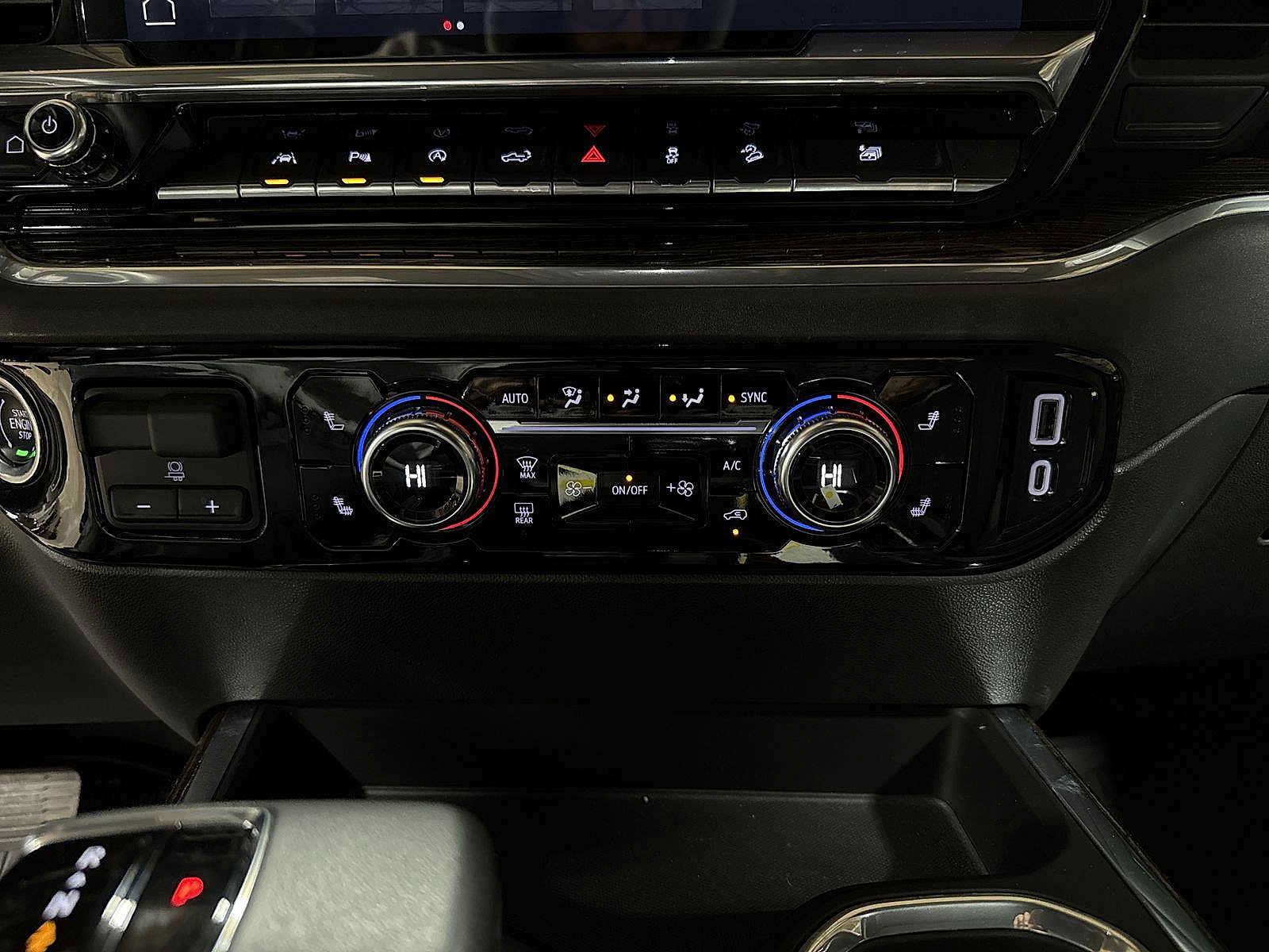 Used 2022 GMC Sierra 1500 Elevation w/ Preferred Package image 21