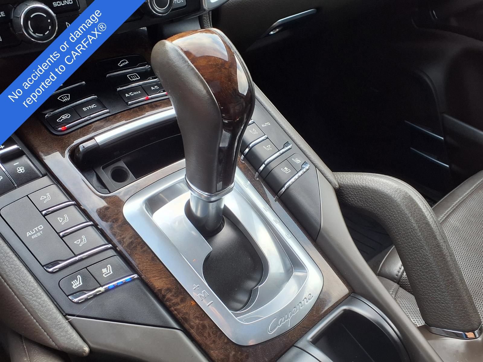 Used 2015 Porsche Cayenne Diesel AWD/4WD image 28
