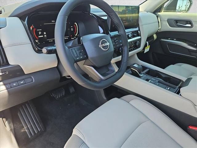 New 2026 Nissan Pathfinder SL FWD image 3