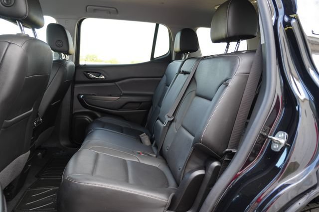 Used 2023 GMC Acadia SLT FWD image 25