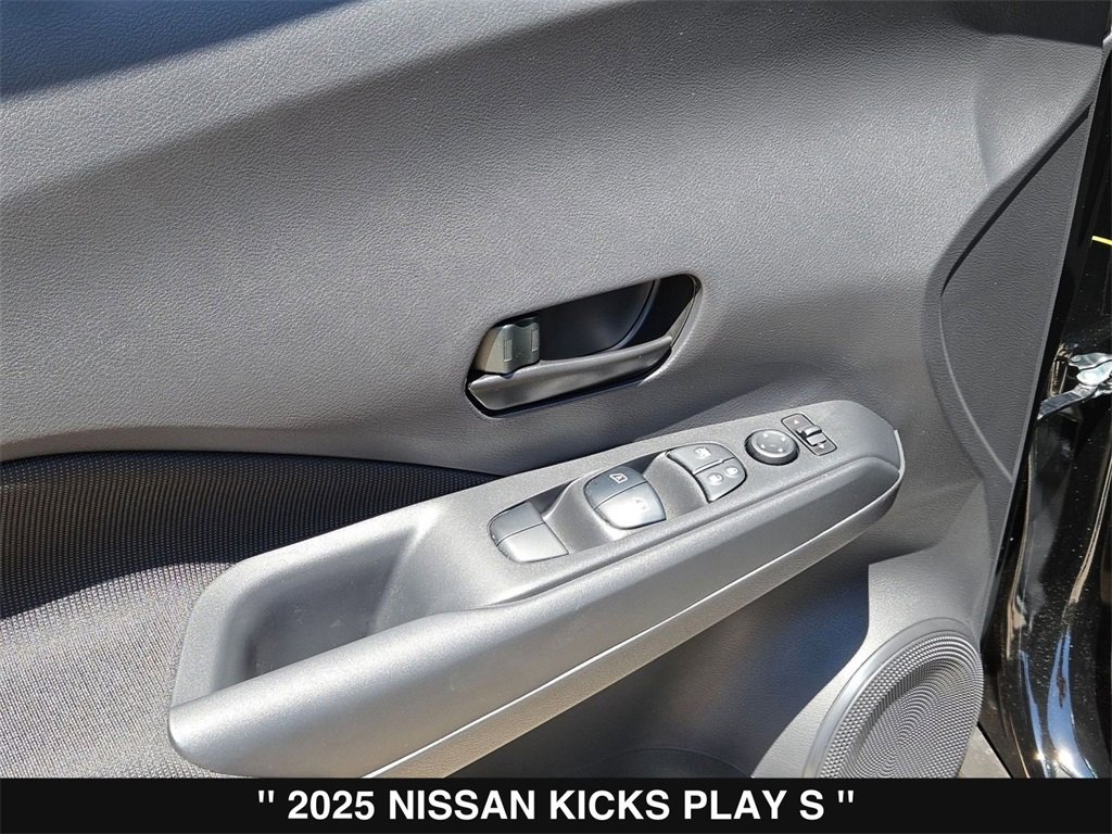 New 2025 Nissan Kicks Play S image 16