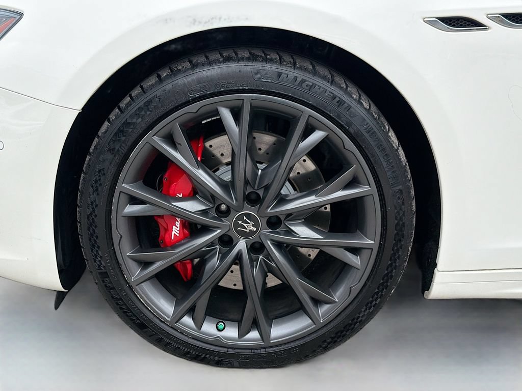 Used 2022 Maserati Ghibli Modena Q4 AWD/4WD image 42