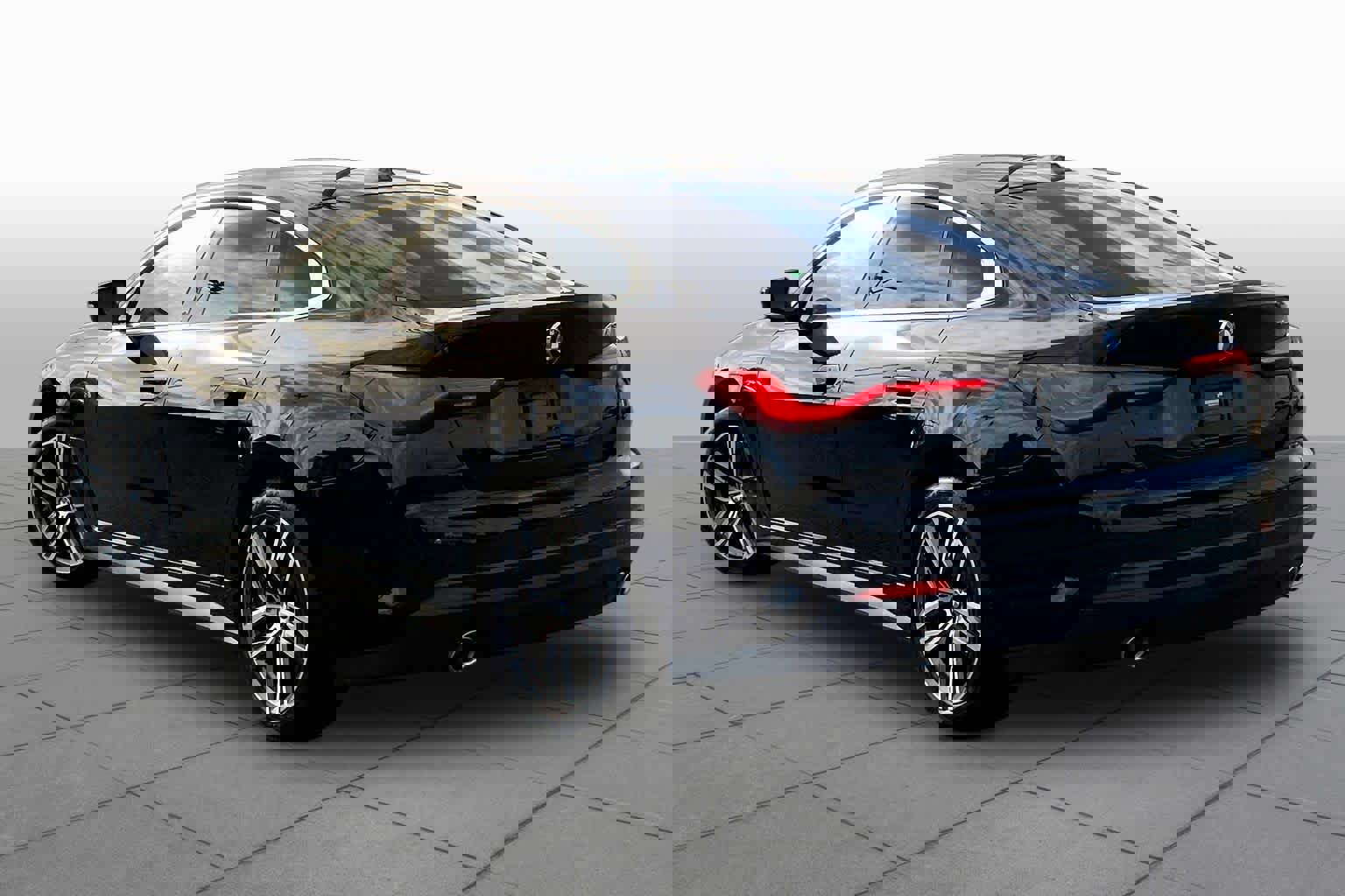 Used 2022 BMW 430i Gran Coupe w/ Premium Package image 12