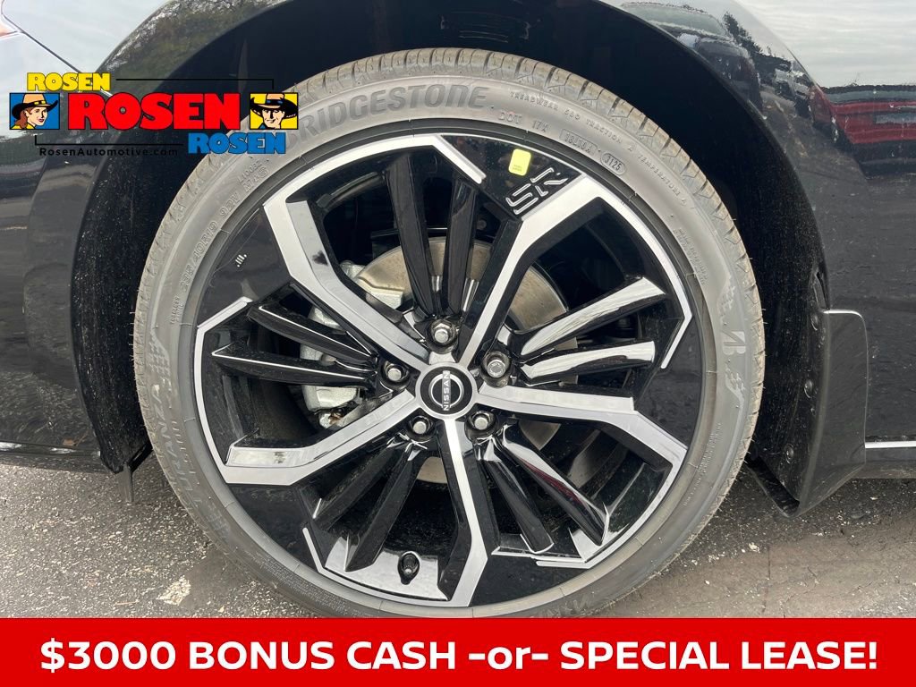 New 2025 Nissan Altima 2.5 SR w/ SR Premium Package image 9