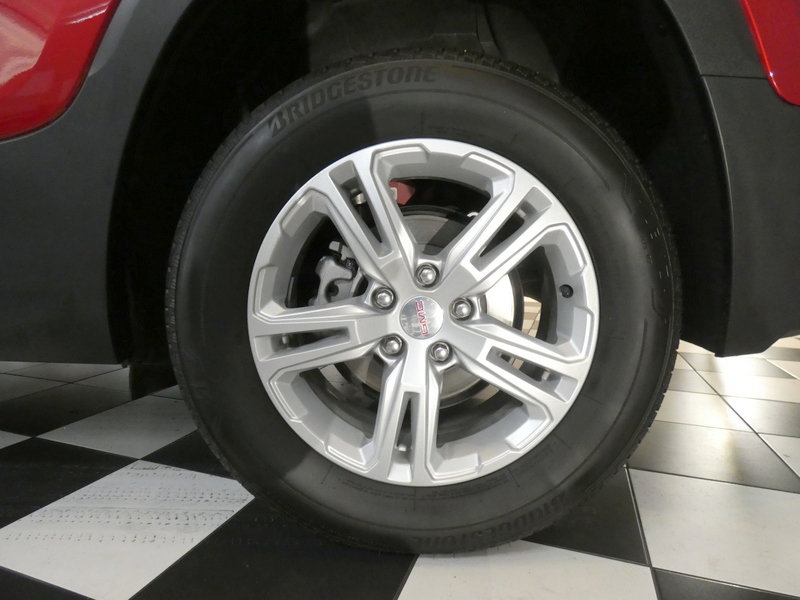 Used 2024 GMC Terrain SLE image 7