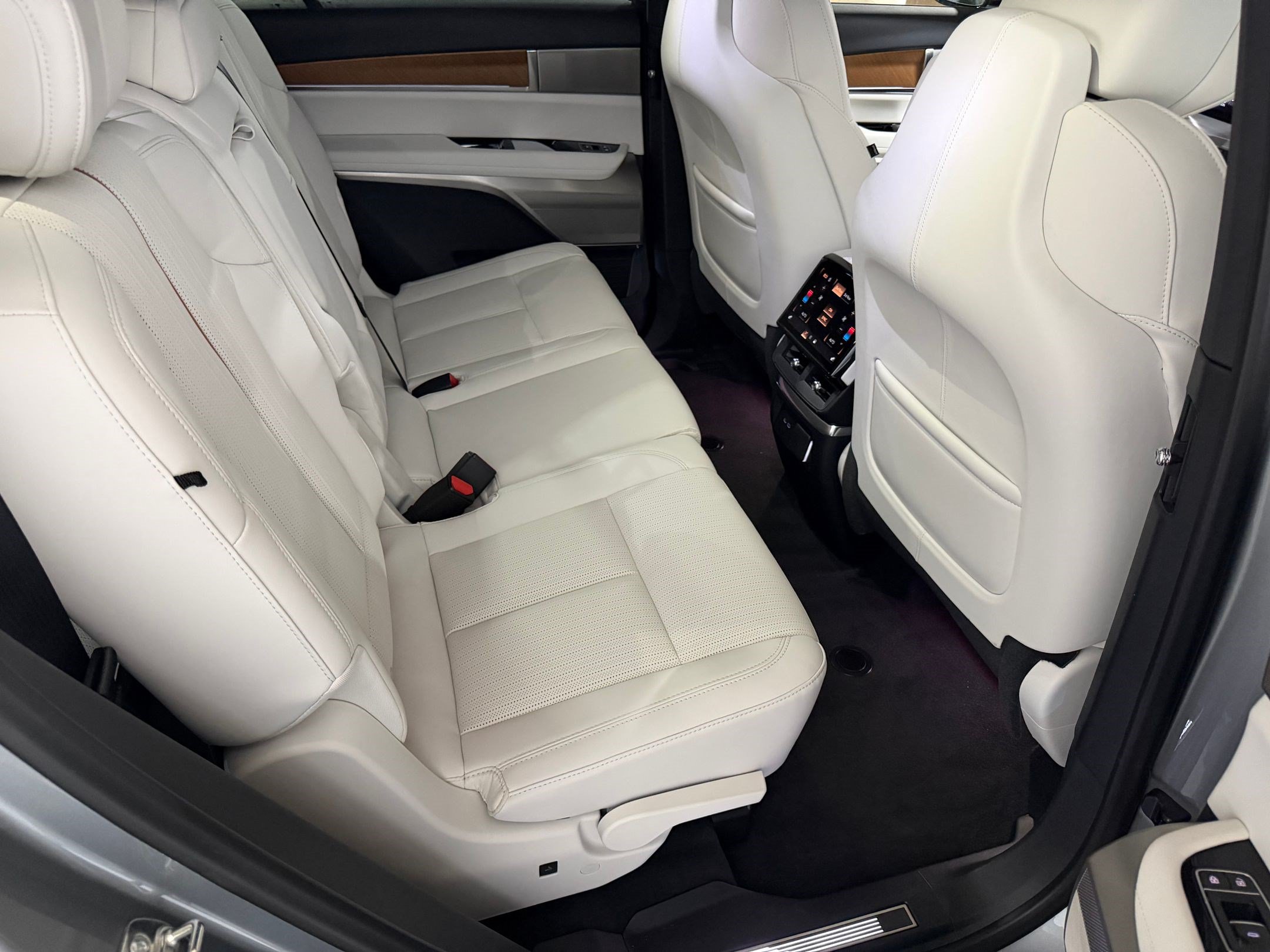 New 2026 Cadillac Vistiq Sport AWD/4WD image 47