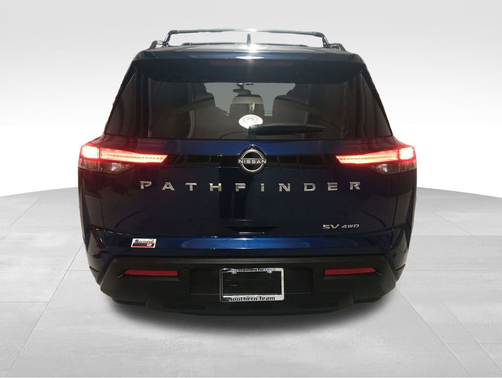 Used 2024 Nissan Pathfinder SV image 5