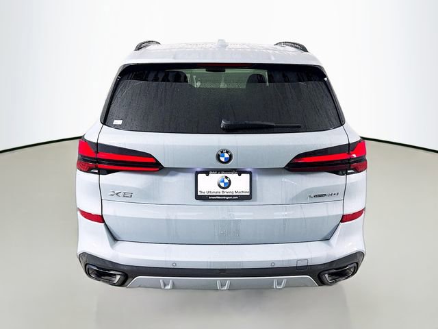 Used 2024 BMW X5 xDrive40i w/ M Sport Package image 6