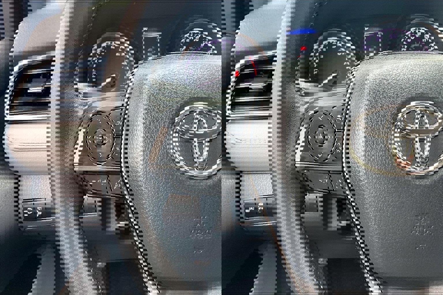 Used 2023 Toyota Camry SE image 23