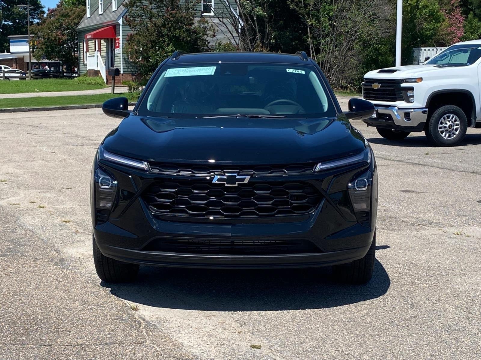 New 2026 Chevrolet Trax LT w/ Driver Confidence Package FWD image 7
