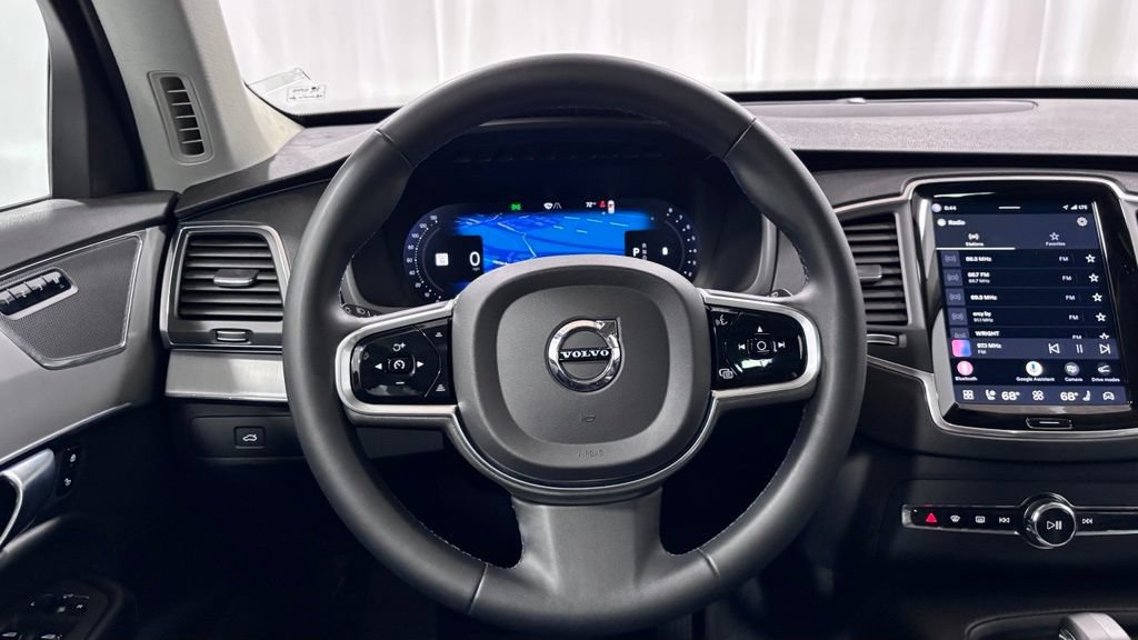 Certified 2023 Volvo XC90 B5 Core w/ Climate Package AWD/4WD image 13