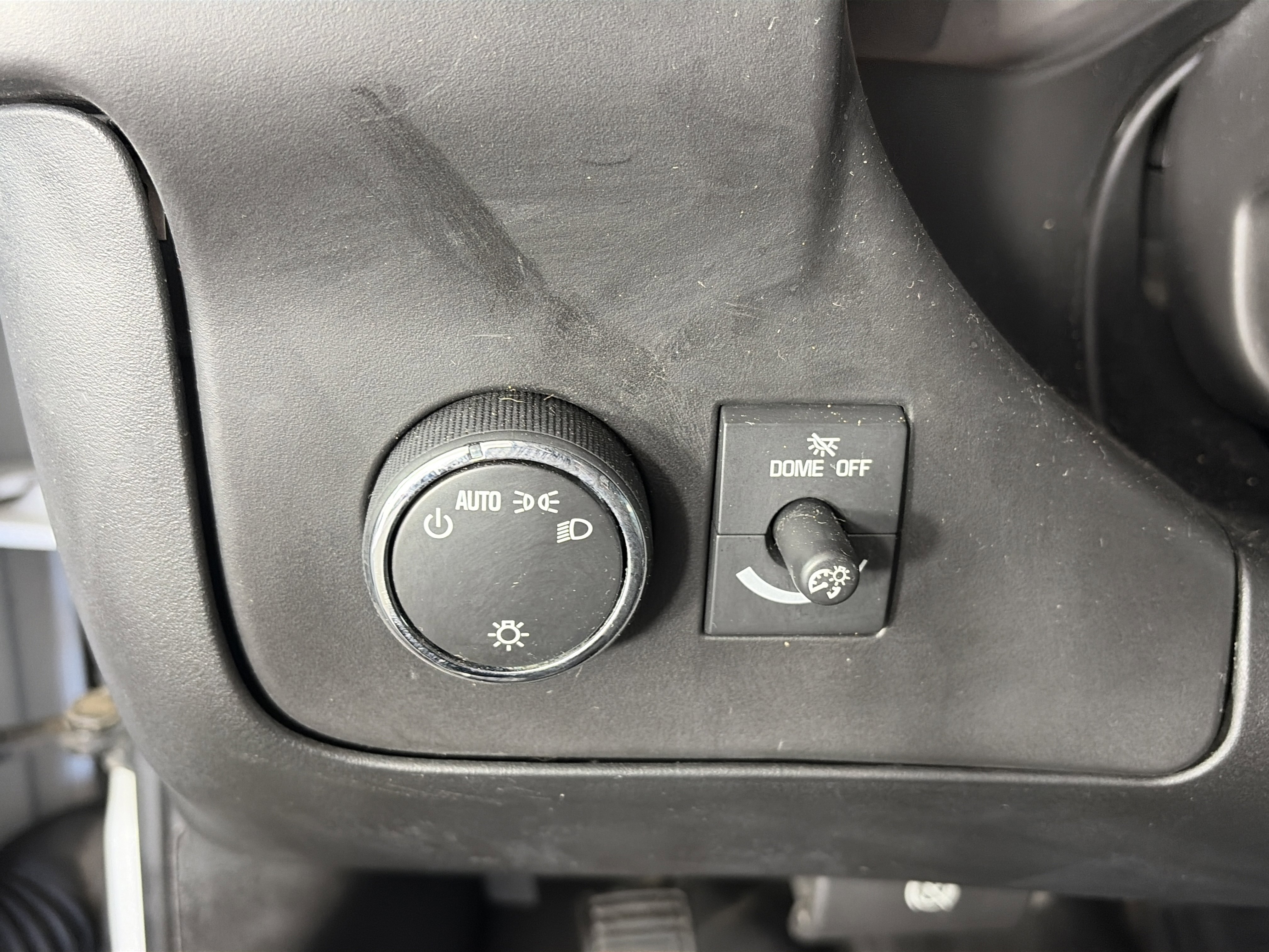 Used 2019 Chevrolet Express 3500 w/ Driver Convenience Package RWD image 25