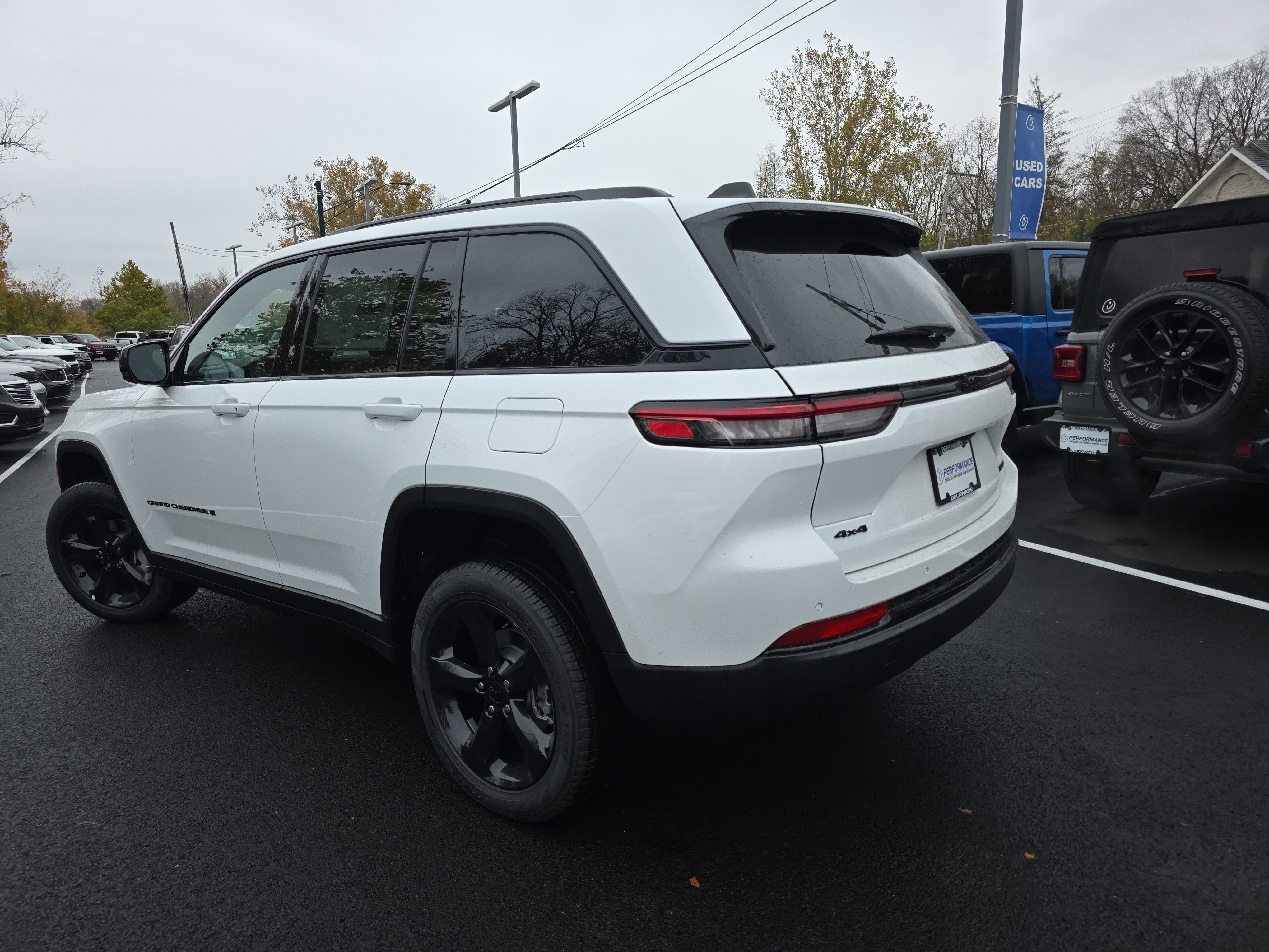 New 2025 Jeep Grand Cherokee Limited w/ Black Appearance Package image 20