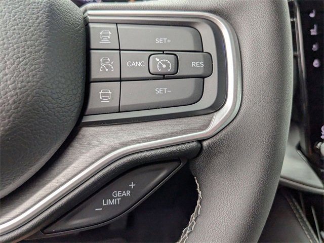 New 2025 Jeep Wagoneer L Series II w/ Convenience Group I image 18