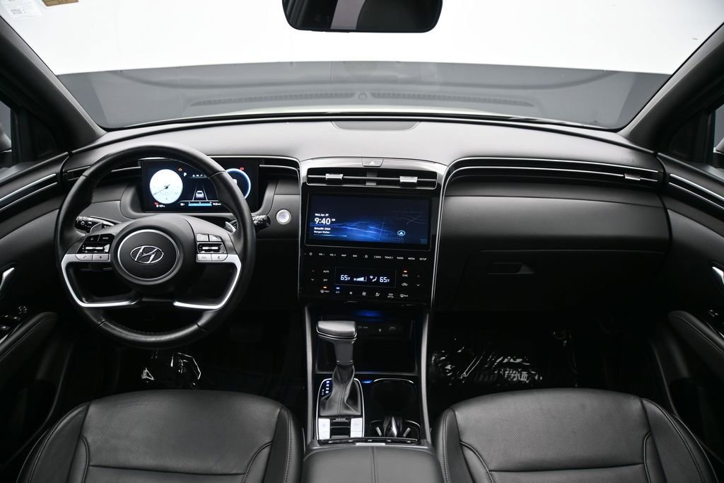 Certified 2022 Hyundai Santa Cruz Limited AWD/4WD image 12