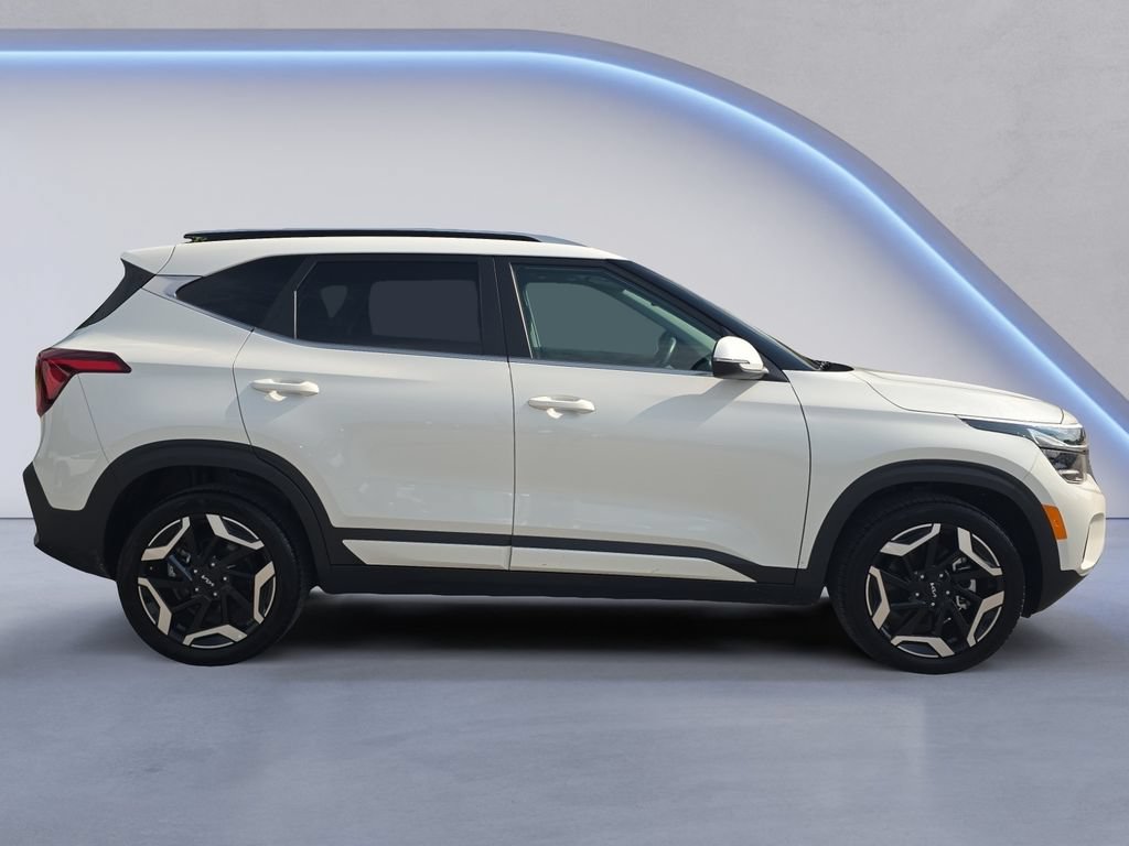 Used 2025 Kia Seltos SX w/ SX Sunroof Package AWD/4WD image 7