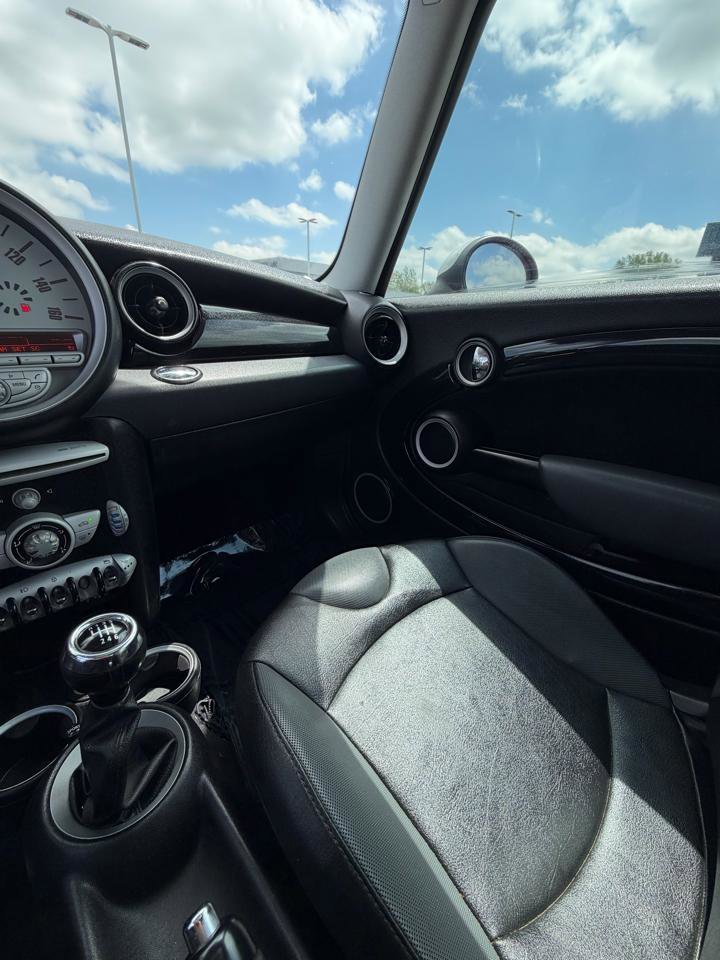 Used 2010 MINI Cooper S FWD image 23