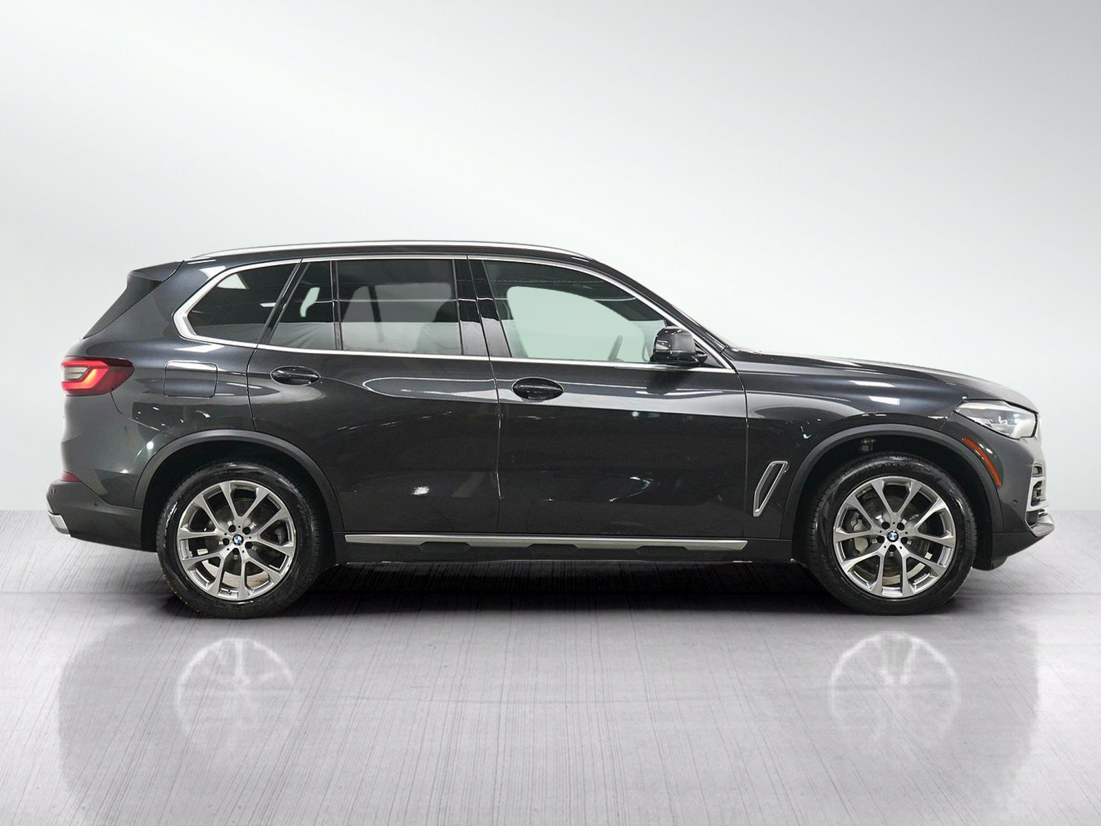 Used 2023 BMW X5 xDrive40i AWD/4WD image 6