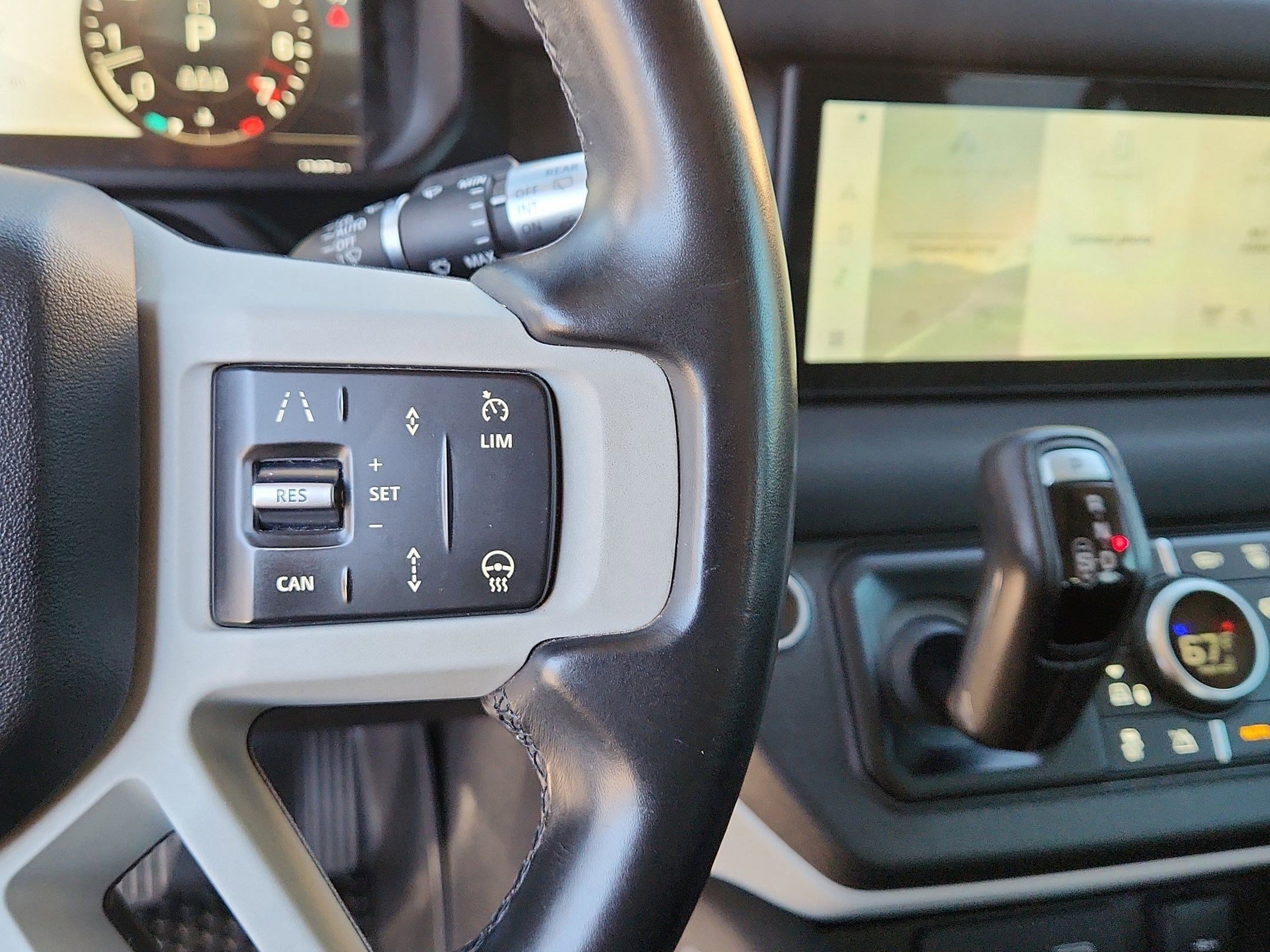 Used 2020 Land Rover Defender 110 SE image 16