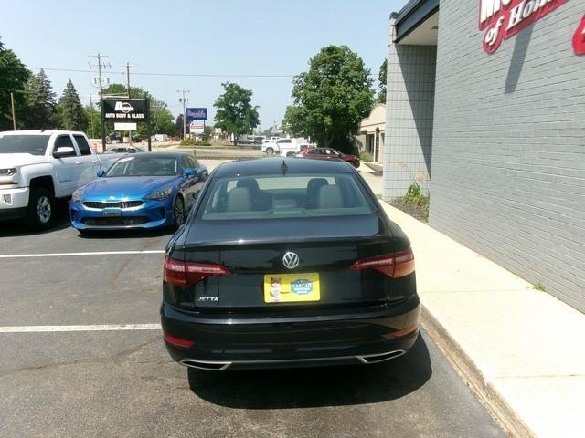 Used 2019 Volkswagen Jetta SEL Premium FWD image 4