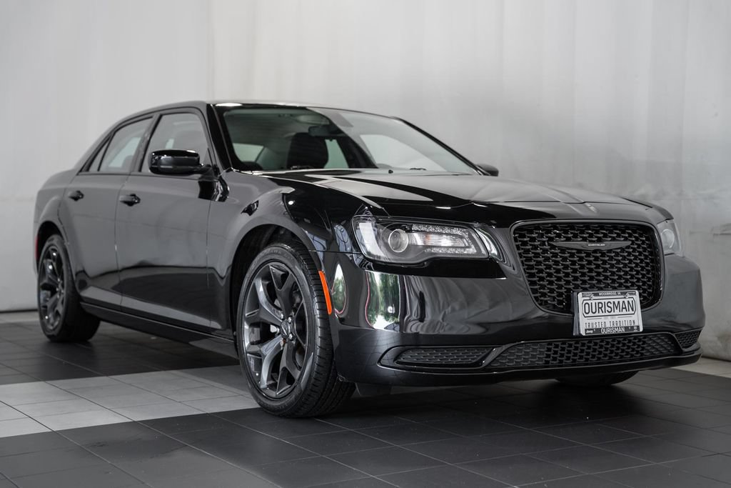 Certified 2023 Chrysler 300 Touring w/ Sport Appearance Package