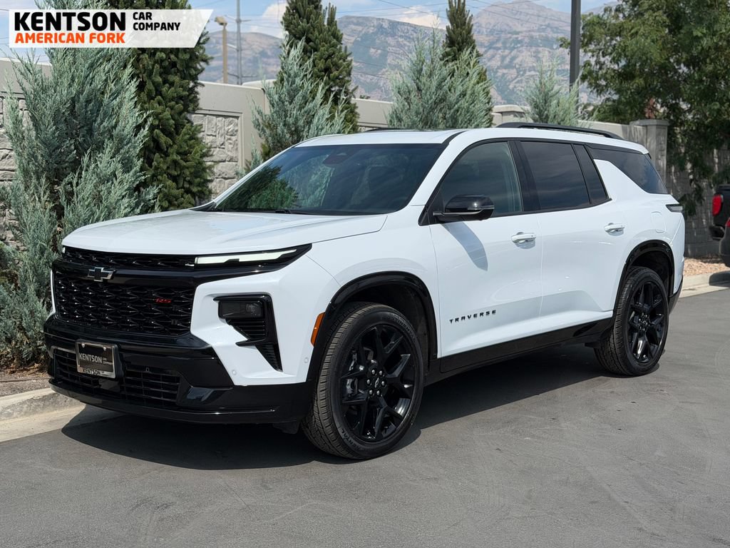 Used 2026 Chevrolet Traverse RS AWD/4WD image 2