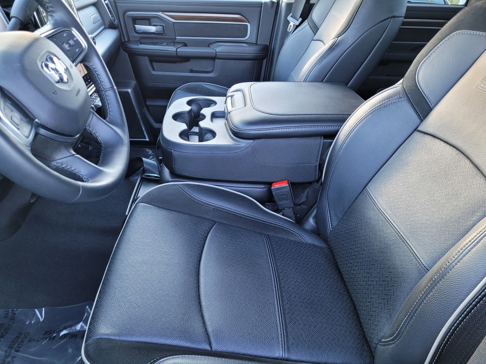 Used 2024 RAM 2500 Laramie AWD/4WD image 16