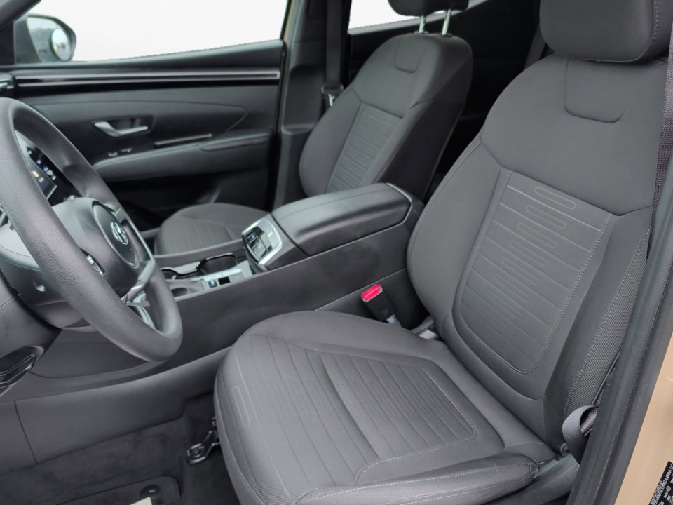 Used 2023 Hyundai Santa Cruz SEL w/ Activity Package image 9