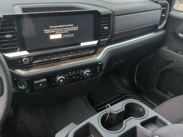 New 2026 GMC Sierra 1500 SLE w/ Preferred Package image 11