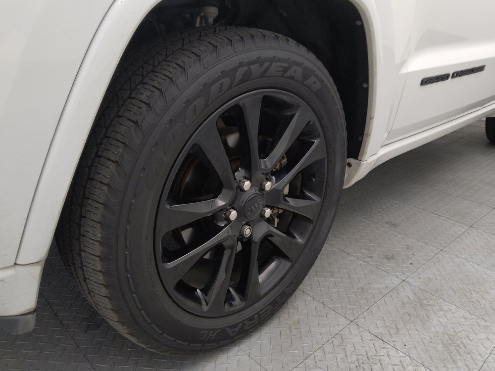 Used 2019 Jeep Grand Cherokee Altitude RWD image 31
