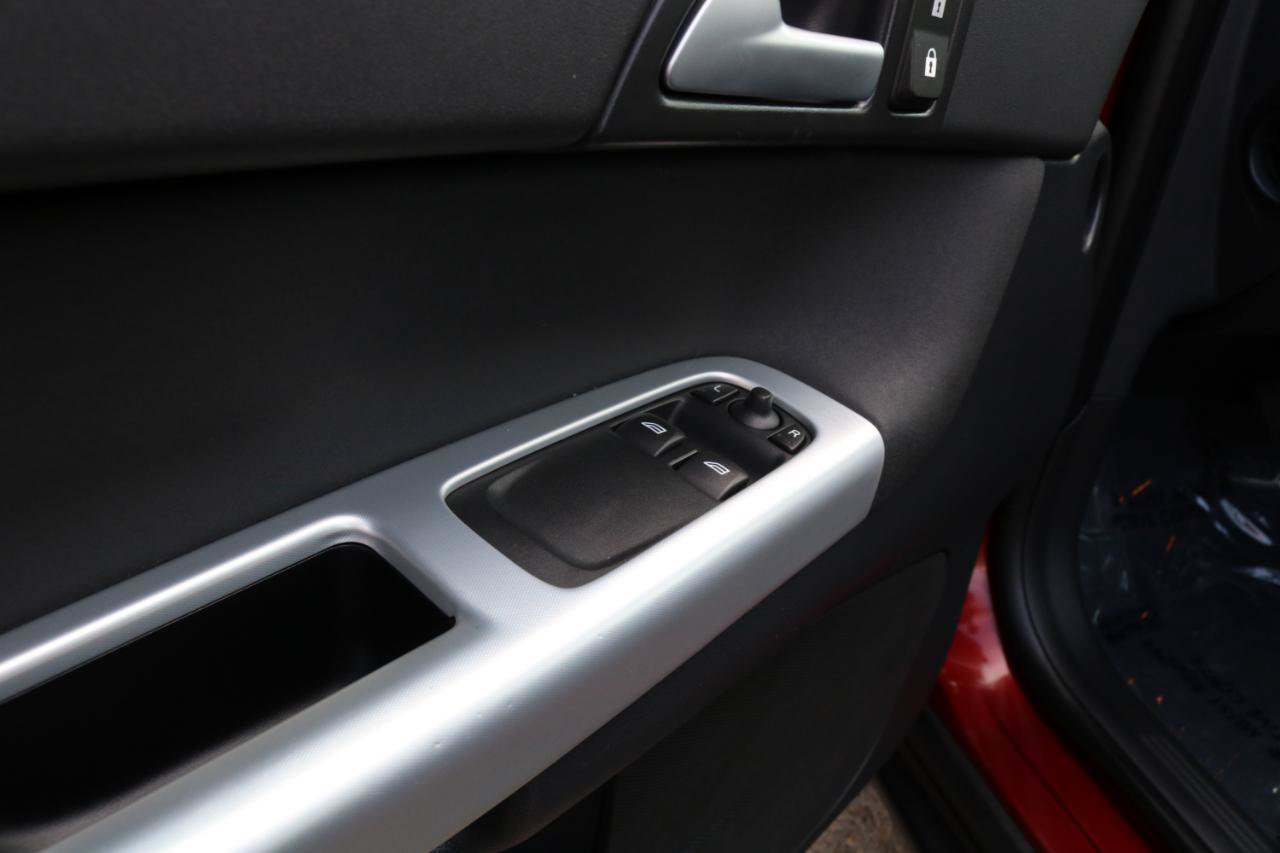 Used 2011 Volvo C30 T5 FWD image 19