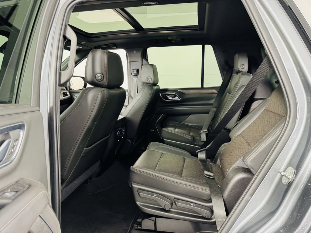 Used 2021 Chevrolet Tahoe High Country RWD image 22