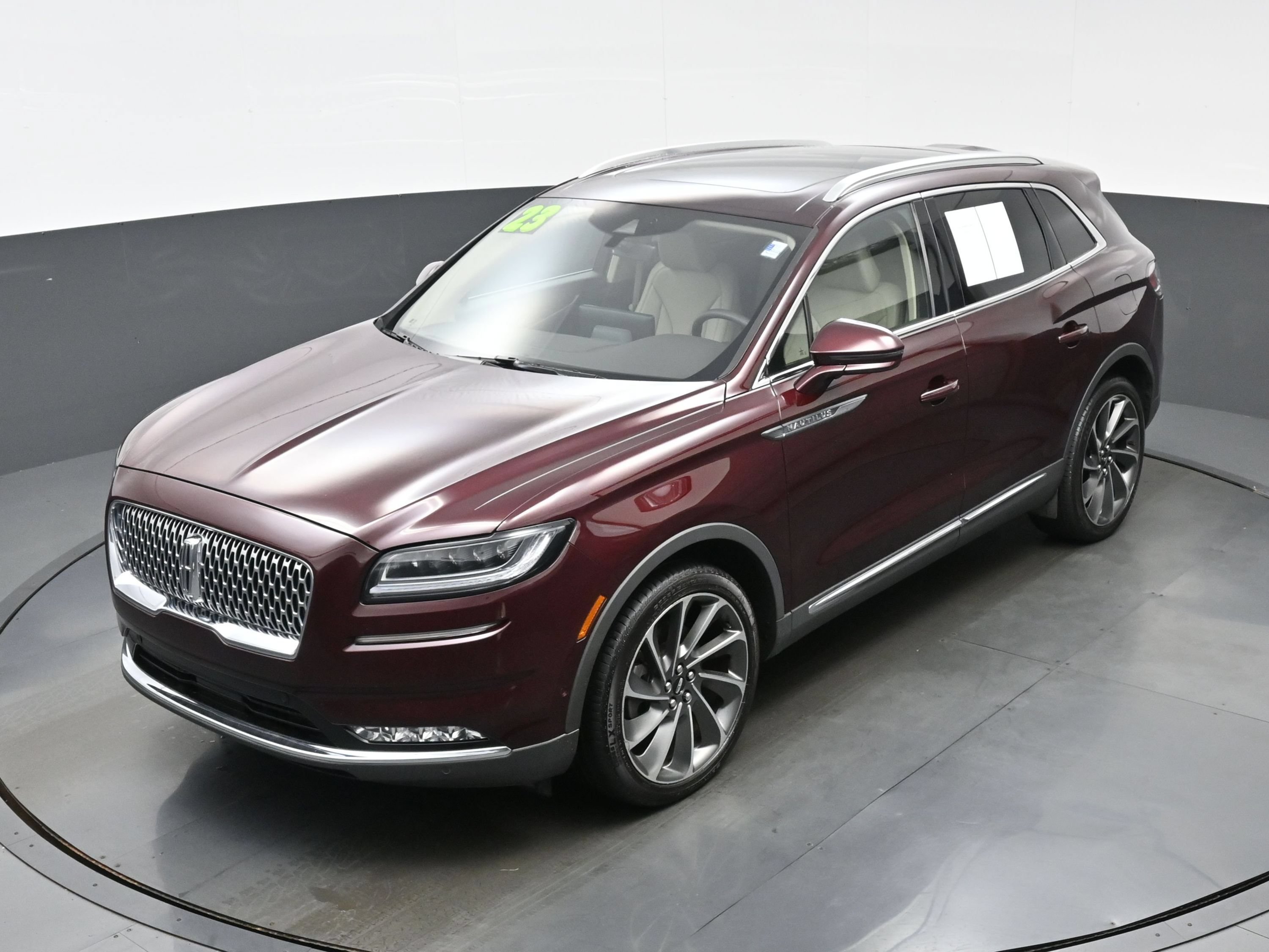 Used 2023 Lincoln Nautilus Reserve w/ Equipment Group 202A AWD/4WD image 33