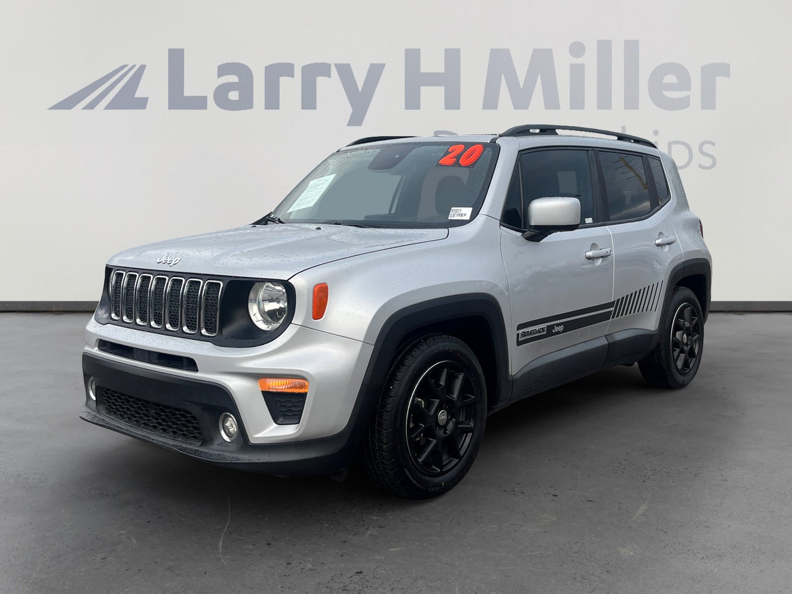 Used 2020 Jeep Renegade Latitude w/ UConnect 8.4 Nav Group image 1