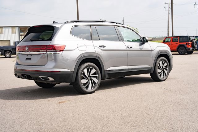 Certified 2025 Volkswagen Atlas SE FWD image 6
