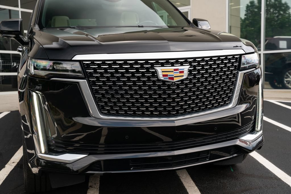 Used 2022 Cadillac Escalade ESV Premium Luxury AWD/4WD image 5