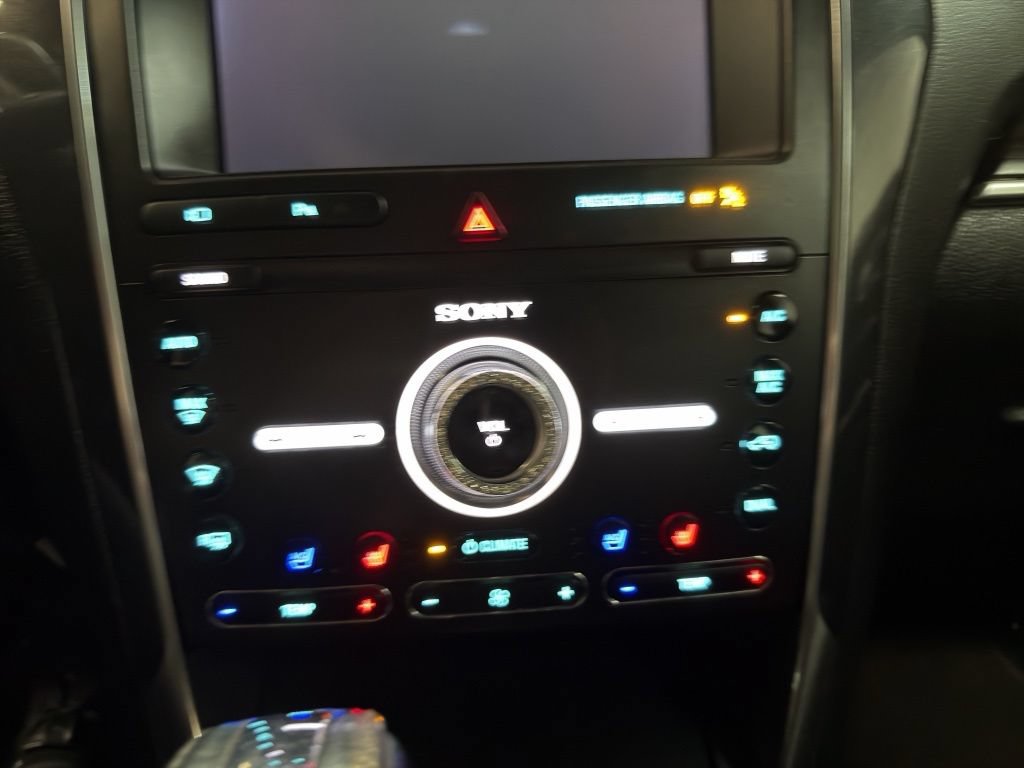 Used 2019 Ford Explorer Limited w/ Class III Trailer Tow Package AWD/4WD image 14
