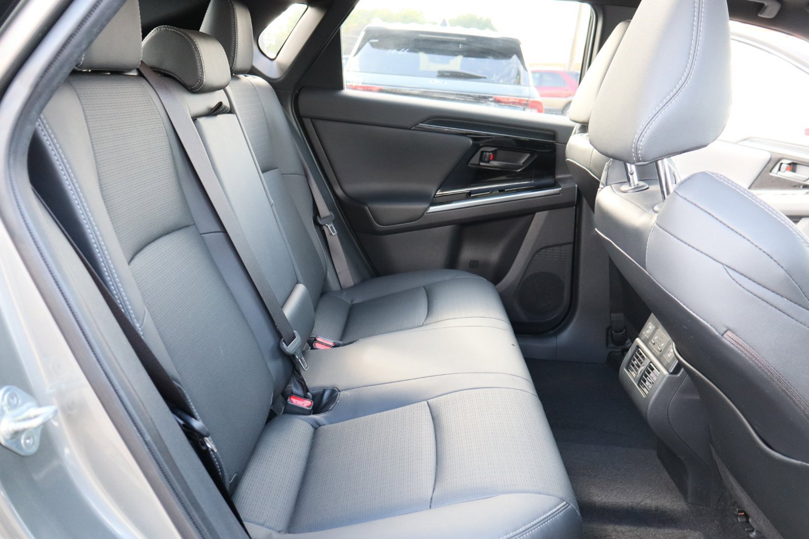 Used 2023 Subaru Solterra AWD image 28