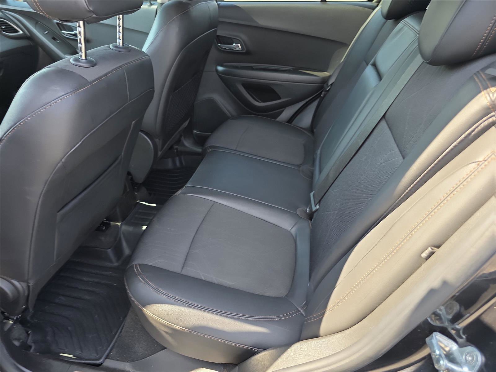 Used 2020 Chevrolet Trax LT w/ Driver Confidence Package image 16