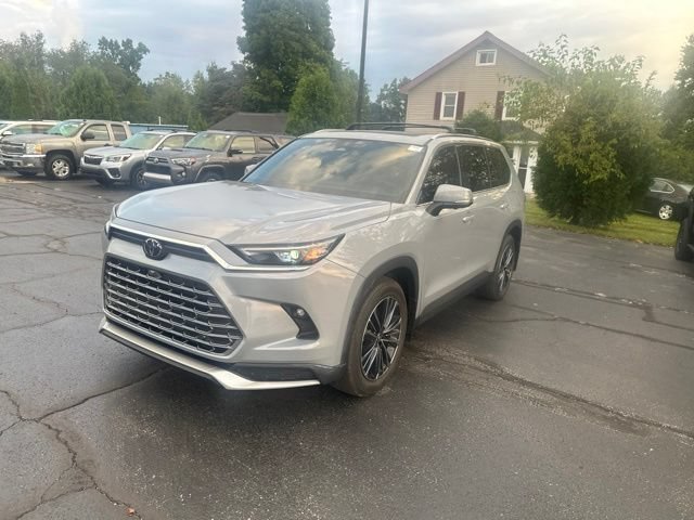 Used 2025 Toyota Grand Highlander AWD Hybrid image 3